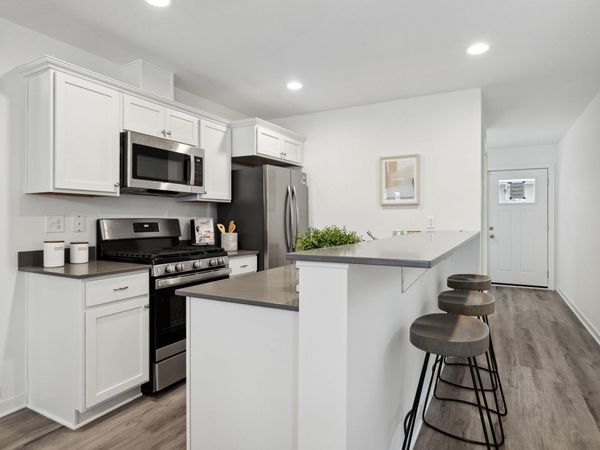 2032 James Avenue N, Minneapolis, MN 55411