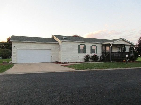 894 Meadowlark Circle , Sandwich, IL 60548