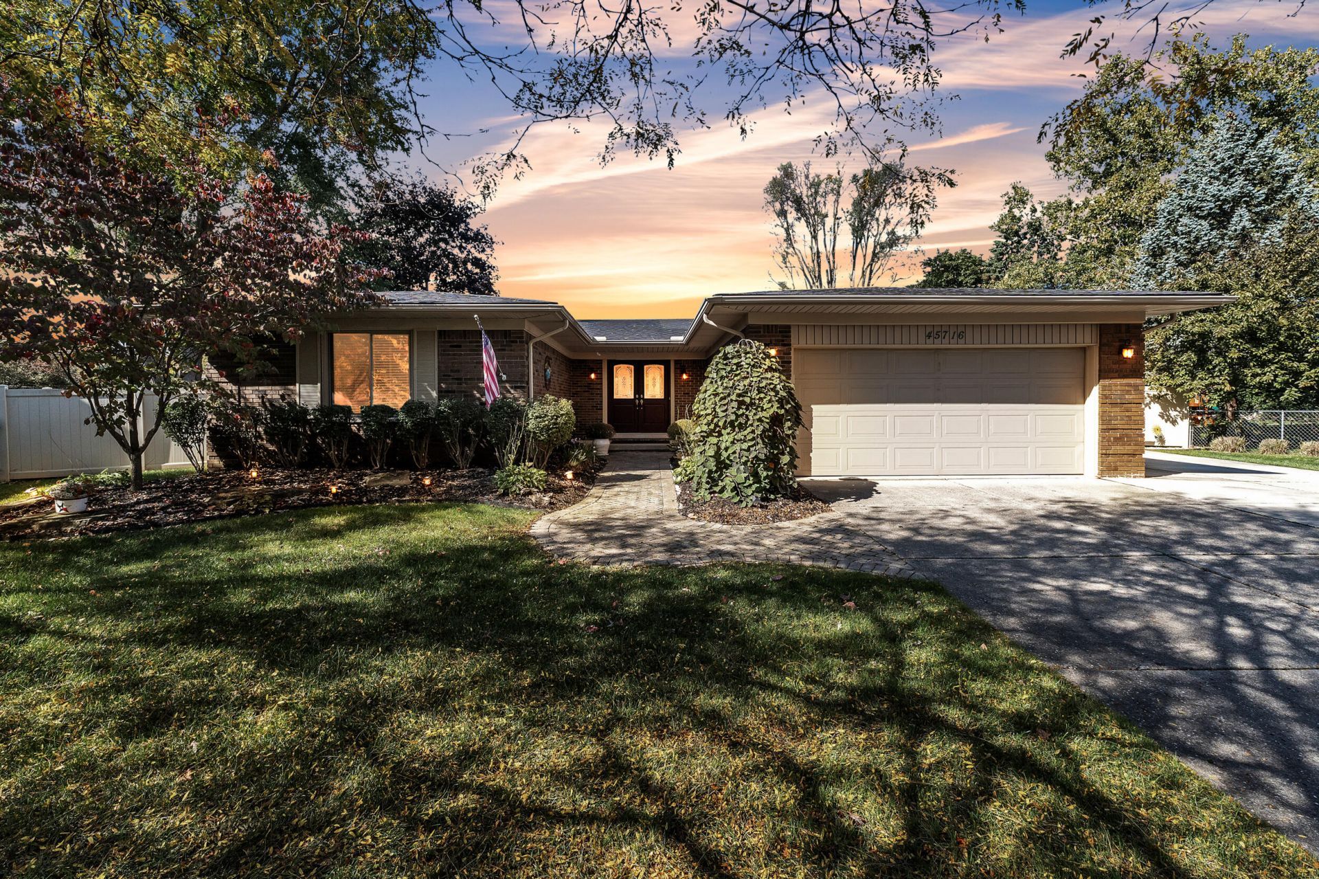 45716 Drexel Road, Canton, MI 48187 Main Photo