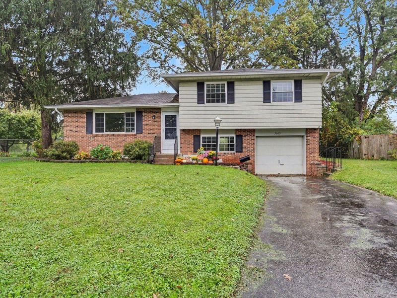 3605 Carthage Court, Westerville, OH 43081 Photo 4