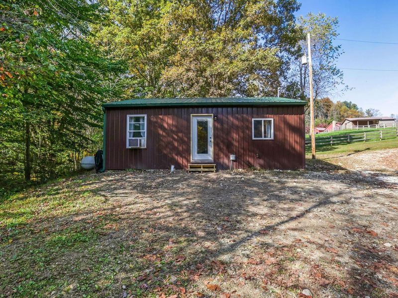 37667 Price Road, Logan, OH 43138 Photo 2
