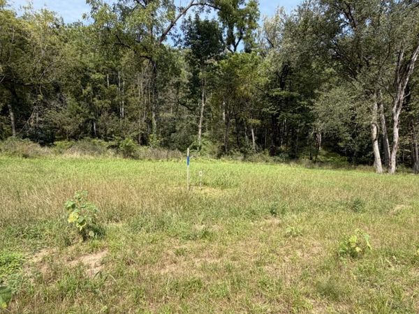 1828 Troendle Lane, Lansing, IA 52151