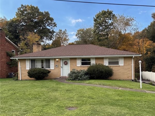 237 Alfred Drive , Wintersville, OH 43953