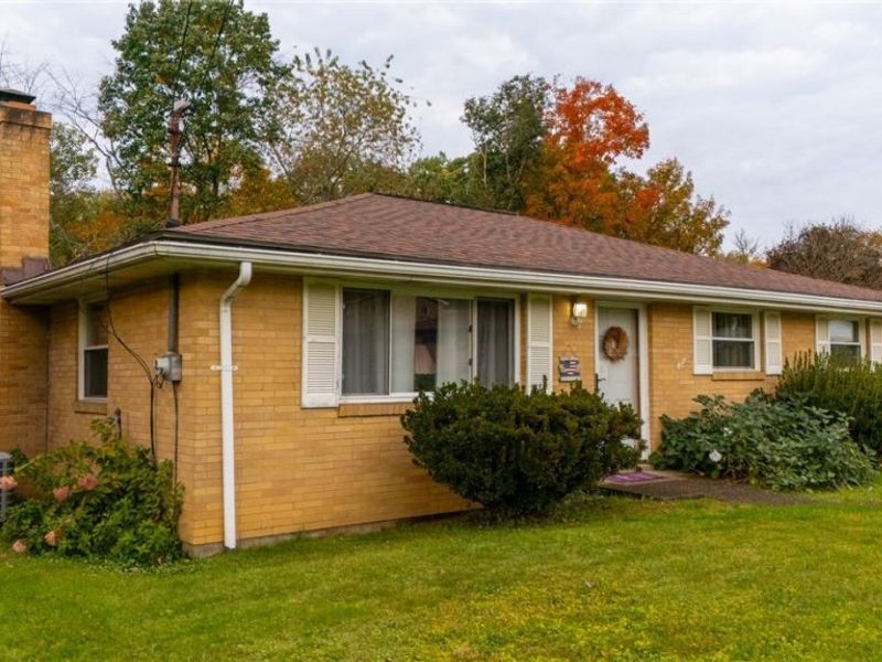 237 Alfred Drive, Wintersville, OH 43953 Photo 3