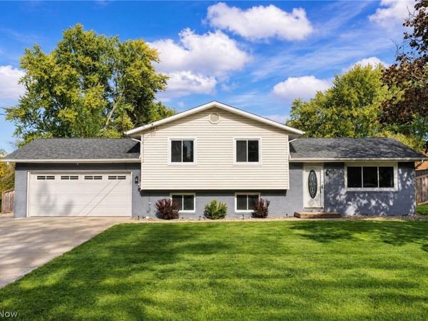 427 Brian Drive , Tallmadge, OH 44278