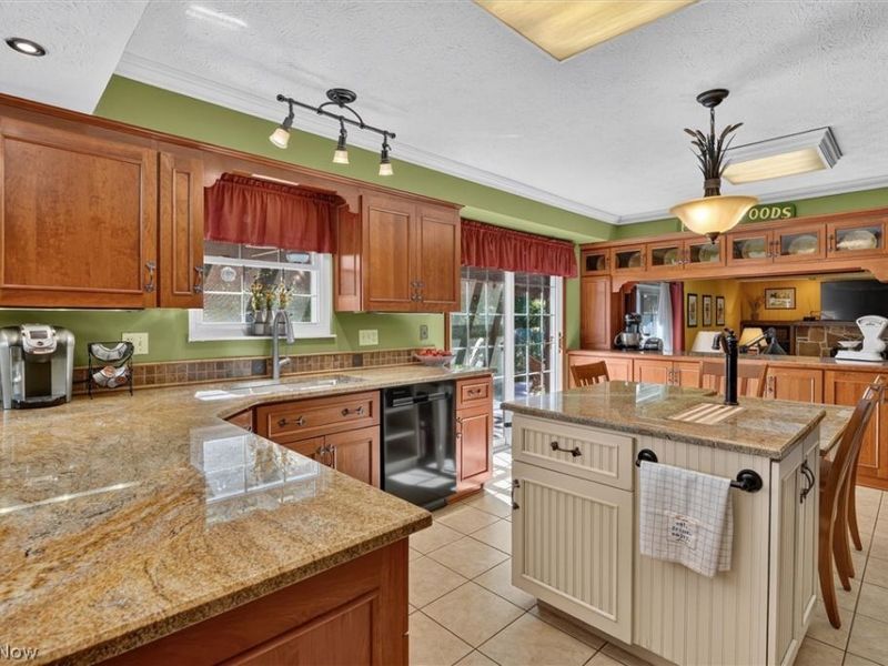 17167 Misty Lake Drive, Strongsville, OH 44136 Photo 15