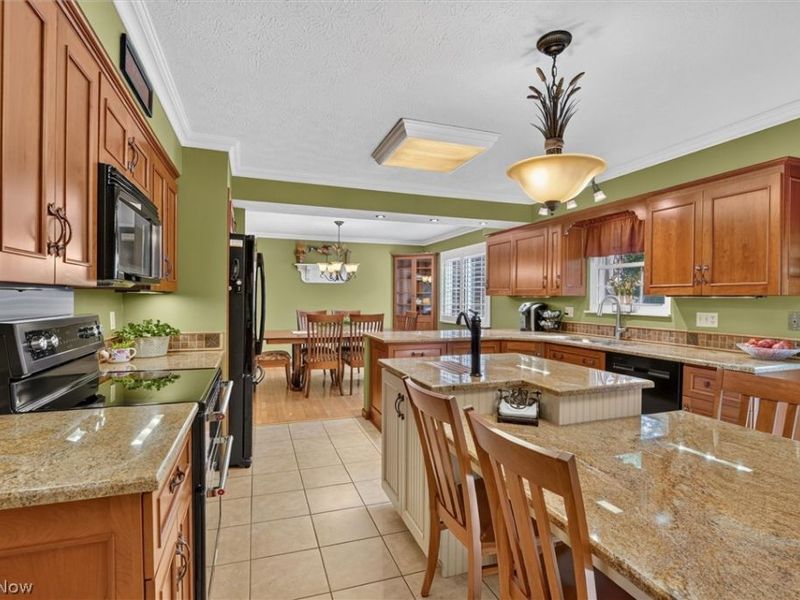 17167 Misty Lake Drive, Strongsville, OH 44136 Photo 16