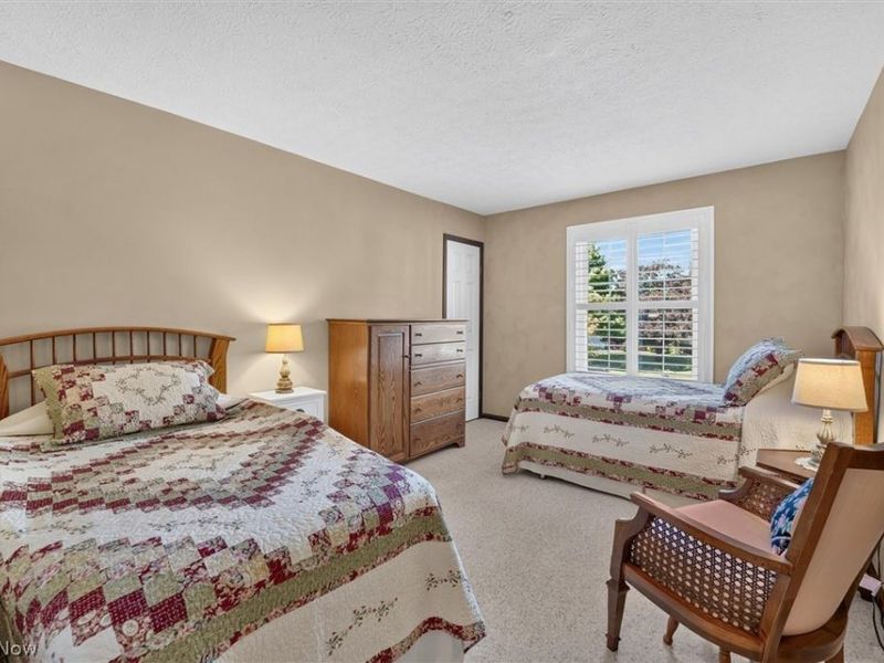 17167 Misty Lake Drive, Strongsville, OH 44136 Photo 32