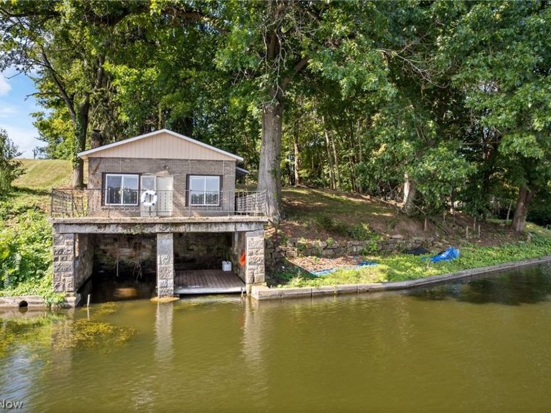 4007 Melton Avenue, Akron, OH 44319 Photo 2