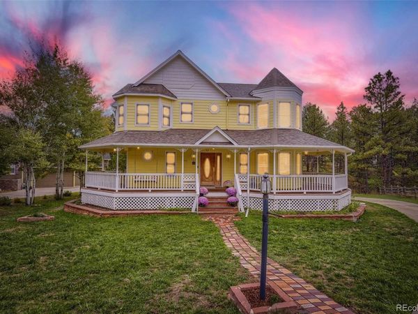 1300 Gambel Oaks Drive , Elizabeth, CO 80107
