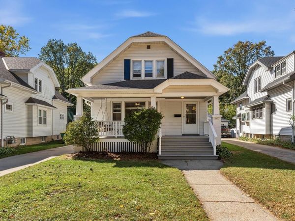 3631 N Morris BOULEVARD, Unit 3633, Milwaukee, WI 53211