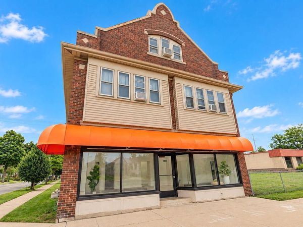 6830 W Lincoln AVENUE, West Allis, WI 53219