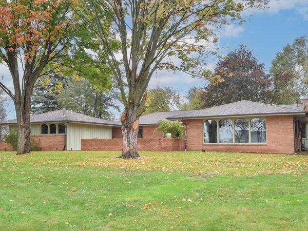 N112W19666 Mequon ROAD, Germantown, WI 53022