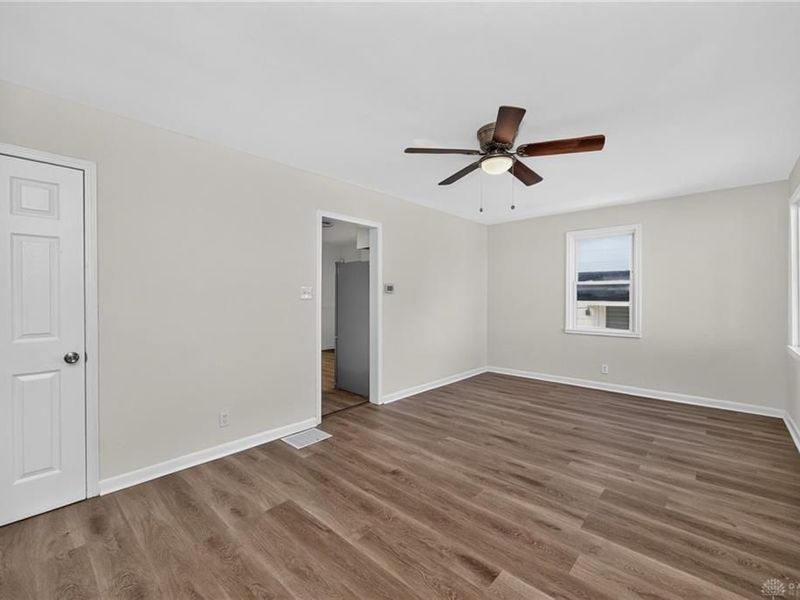 1611 Goodman Avenue, Cincinnati, OH 45239 Photo 13