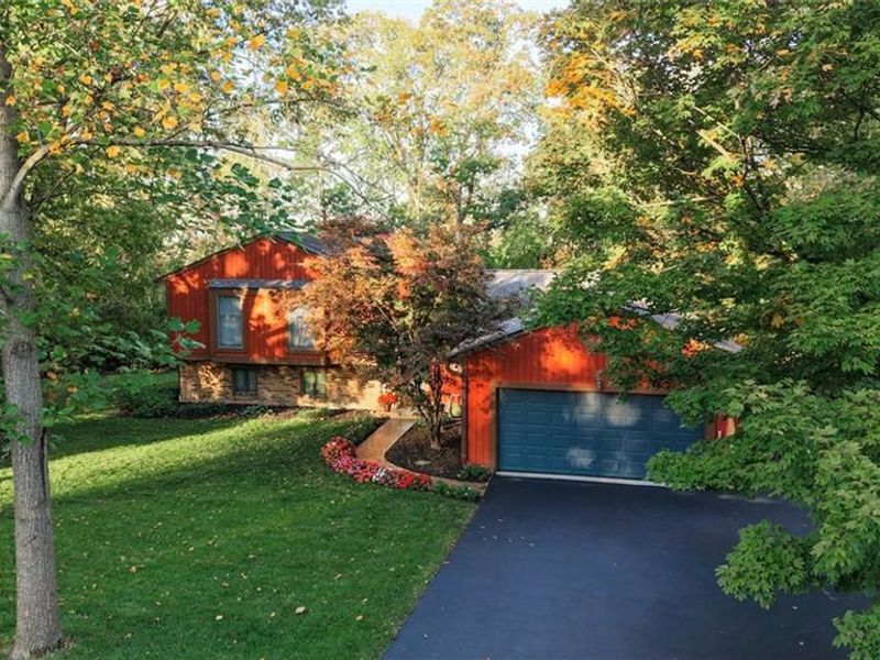 7577 Whitehall Circle, West Chester, OH 45069 Photo 3