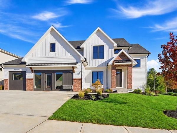 18330 W 195th Street, Spring Hill, KS 66083