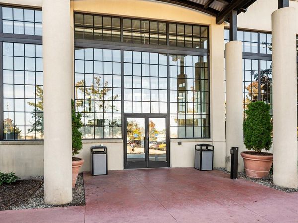 801 Broadway Avenue NW, Unit 446, Grand Rapids, MI 49504