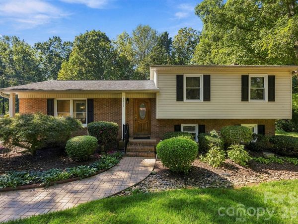 2130 Greenleaf Drive , Gastonia, NC 28054