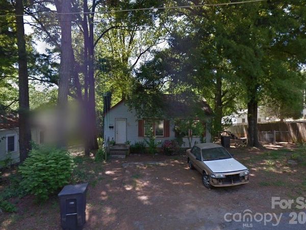1800 5th Street , Statesville, NC 28677