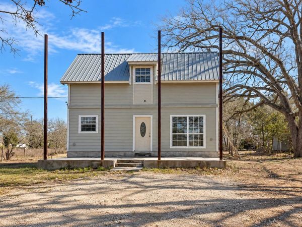 143 Twin Lakes LN , Bastrop, TX 78602
