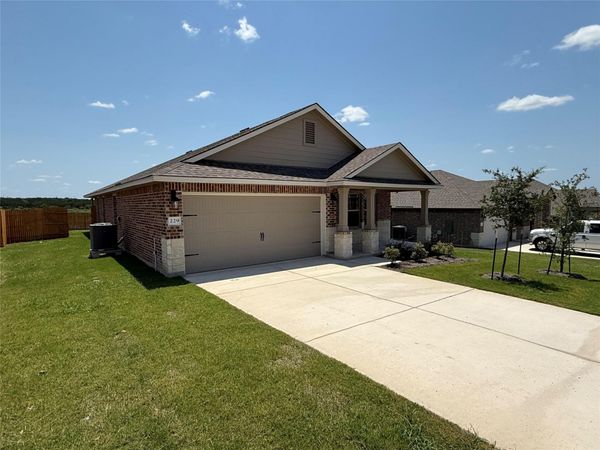 229 Creekfall RD , Burnet, TX 78611