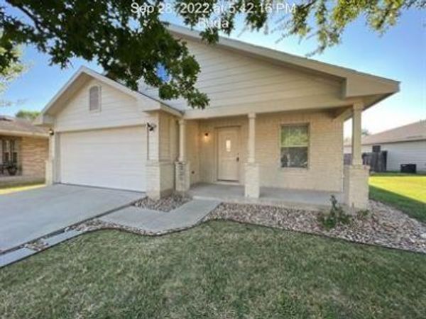 2408 Green Meadows LN , Buda, TX 78610
