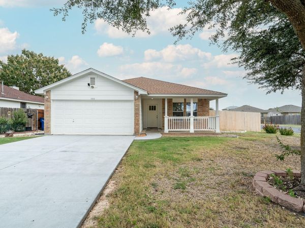 500 Mitchell DR , Hutto, TX 78634
