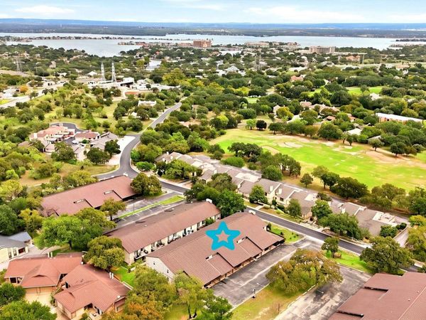 1404 Fault Line Drive , Horseshoe Bay, TX 76577