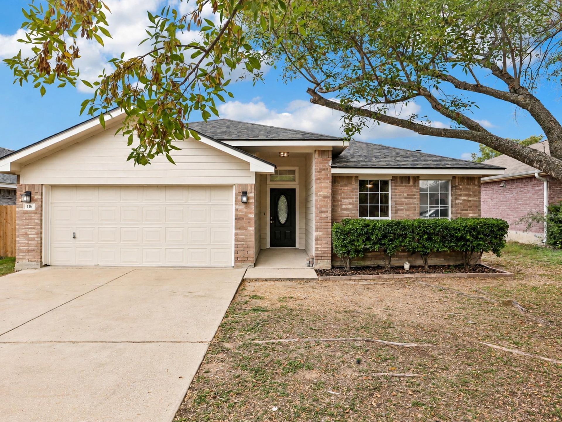 116 Wilderness Trl, Elgin, TX 78621 Main Photo