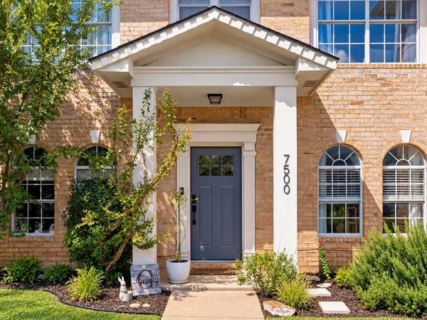 7500 Lobelia DR , Austin, TX 78729