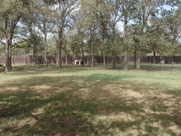 150 Mandy LN, Red Rock, TX 78662