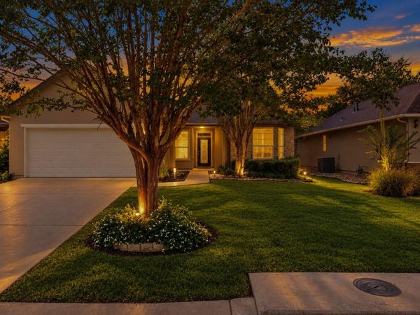 103 Dewberry DR , Georgetown, TX 78633
