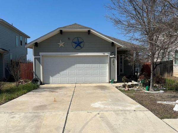 587 Twisted Oaks LN , Buda, TX 78610