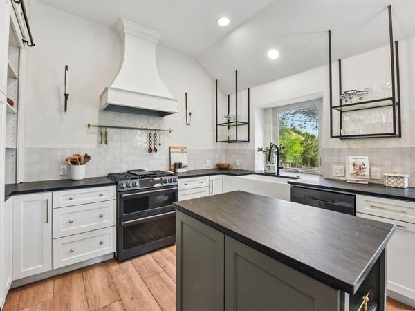 6848 La Concha PASS, Austin, TX 78749