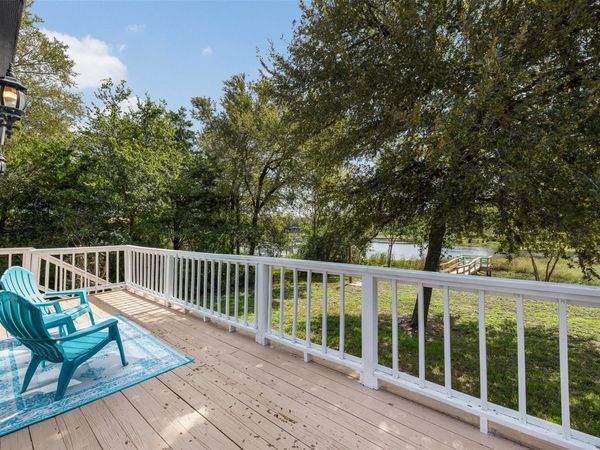 442 Big Bow, Smithville, TX 78957