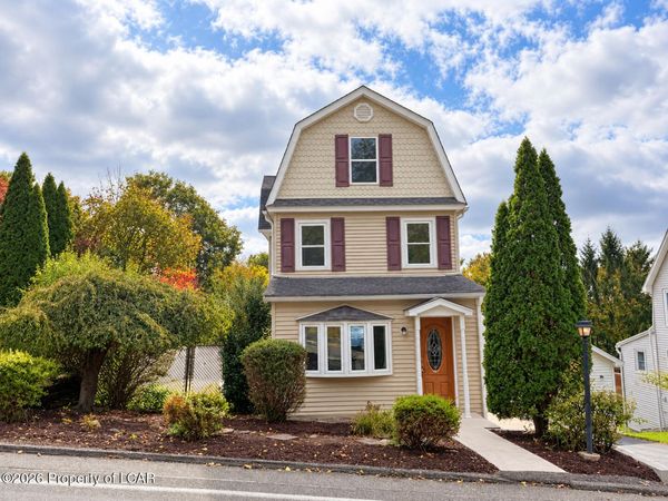 1367 Blue Ridge Trail, Mountain Top, PA 18707