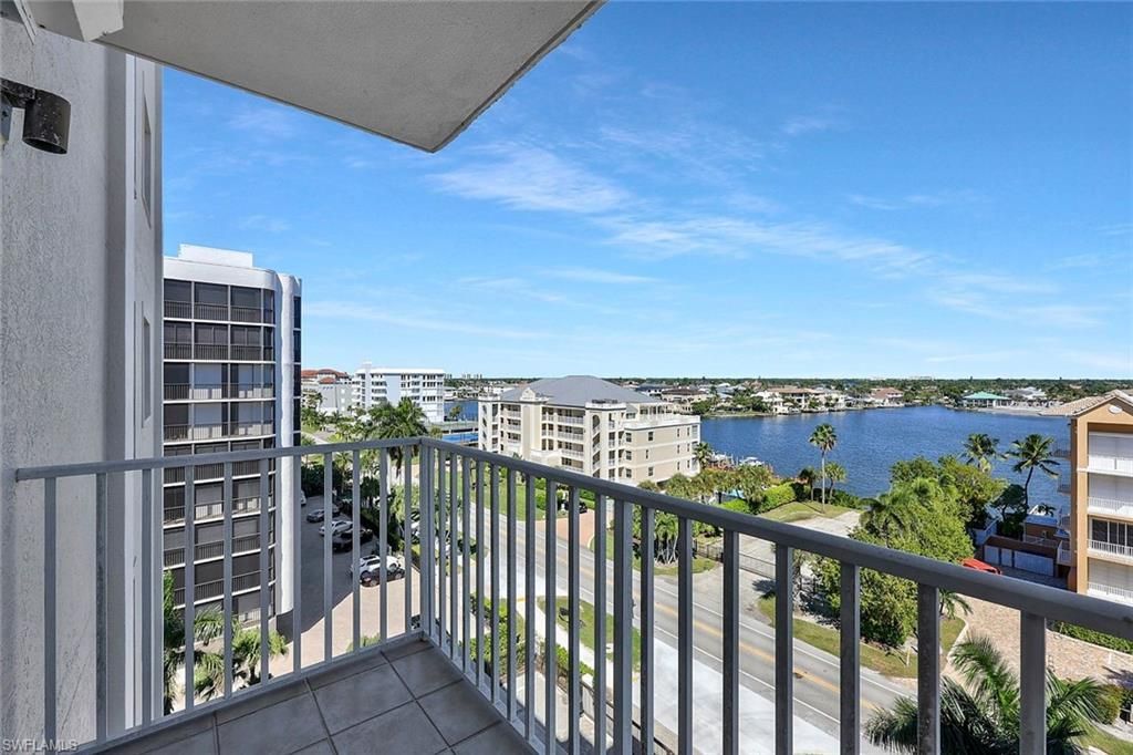 9577 Gulf Shore Dr , Unit 704, Naples, FL 34108 Photo