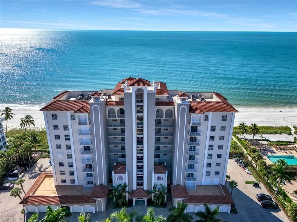 9577 Gulf Shore Dr , Unit 704, Naples, FL 34108 Photo