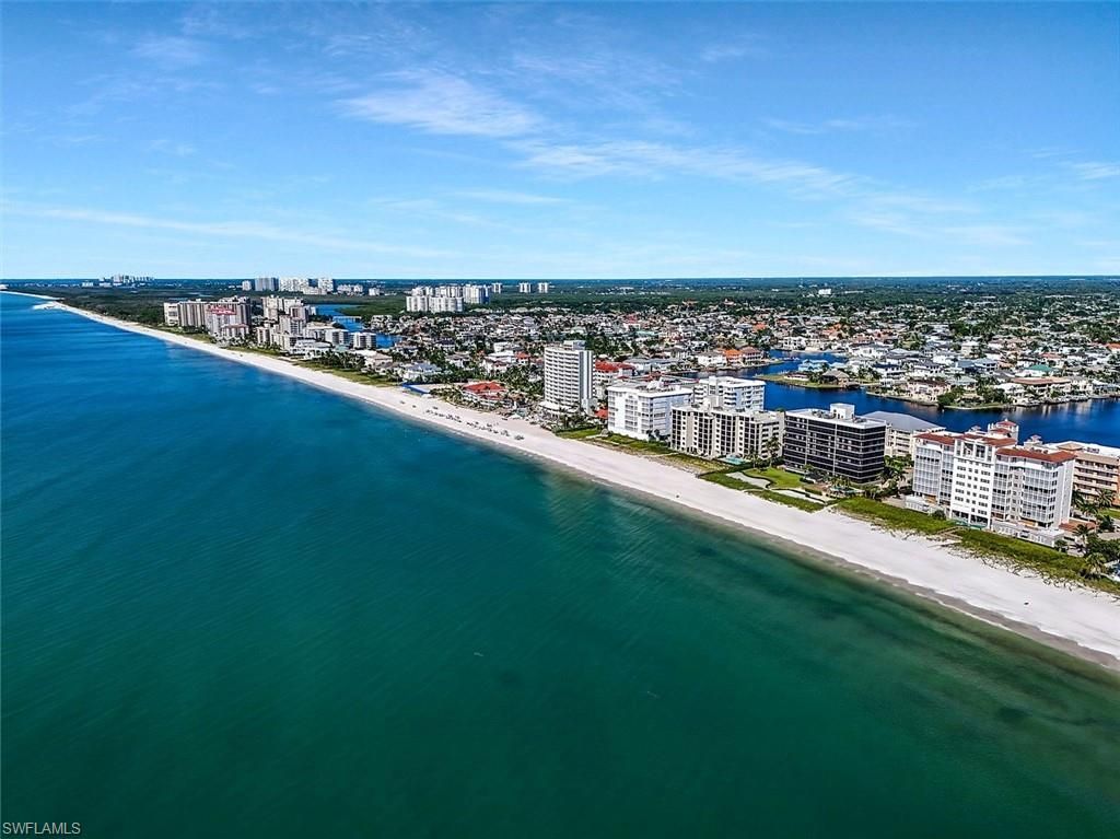 9577 Gulf Shore Dr , Unit 704, Naples, FL 34108 Photo