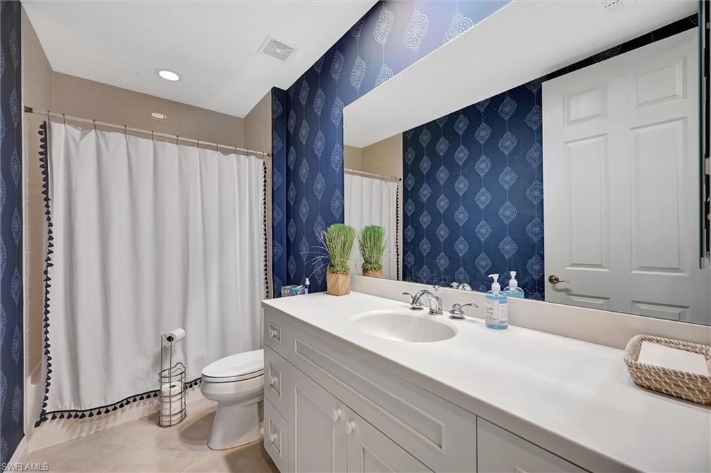 6433 Legacy Cir , Unit 1302, Naples, FL 34113 Photo