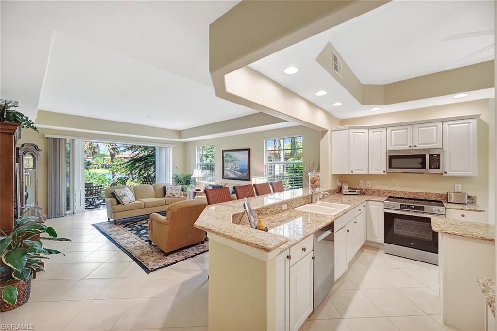 6433 Legacy Cir , Unit 1302, Naples, FL 34113 Photo