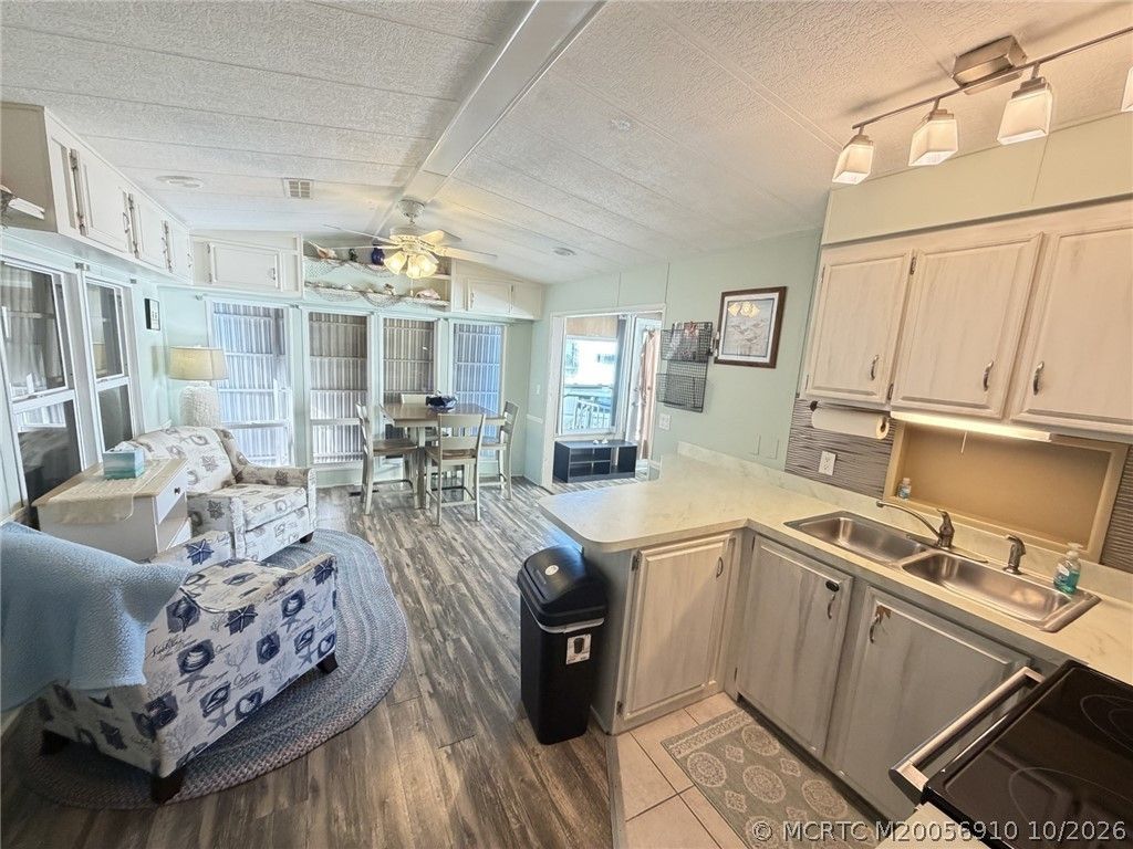 185 Nettles Boulevard , Jensen Beach, FL 34957 Photo