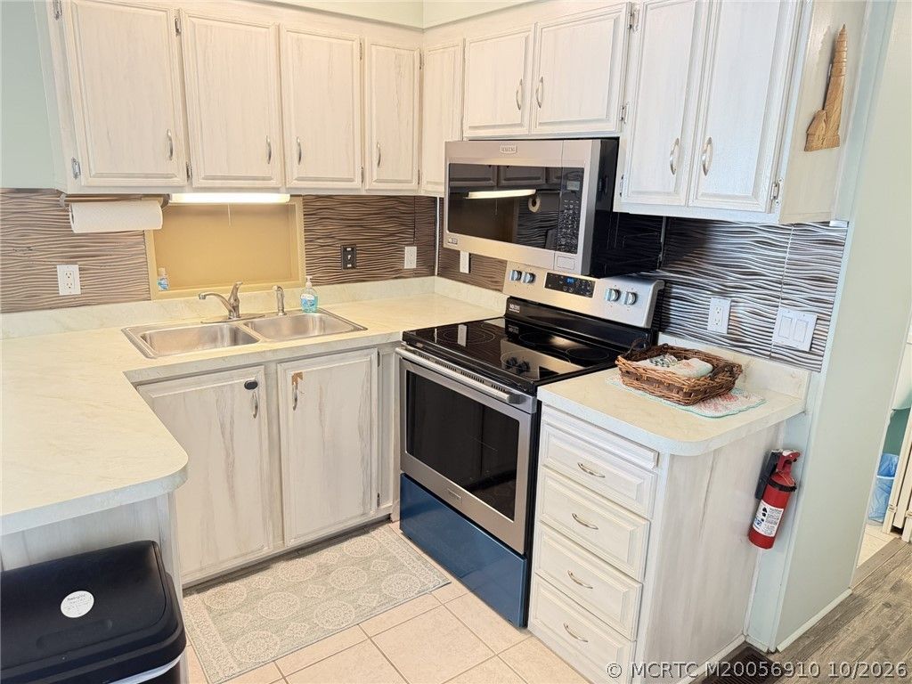 185 Nettles Boulevard , Jensen Beach, FL 34957 Photo