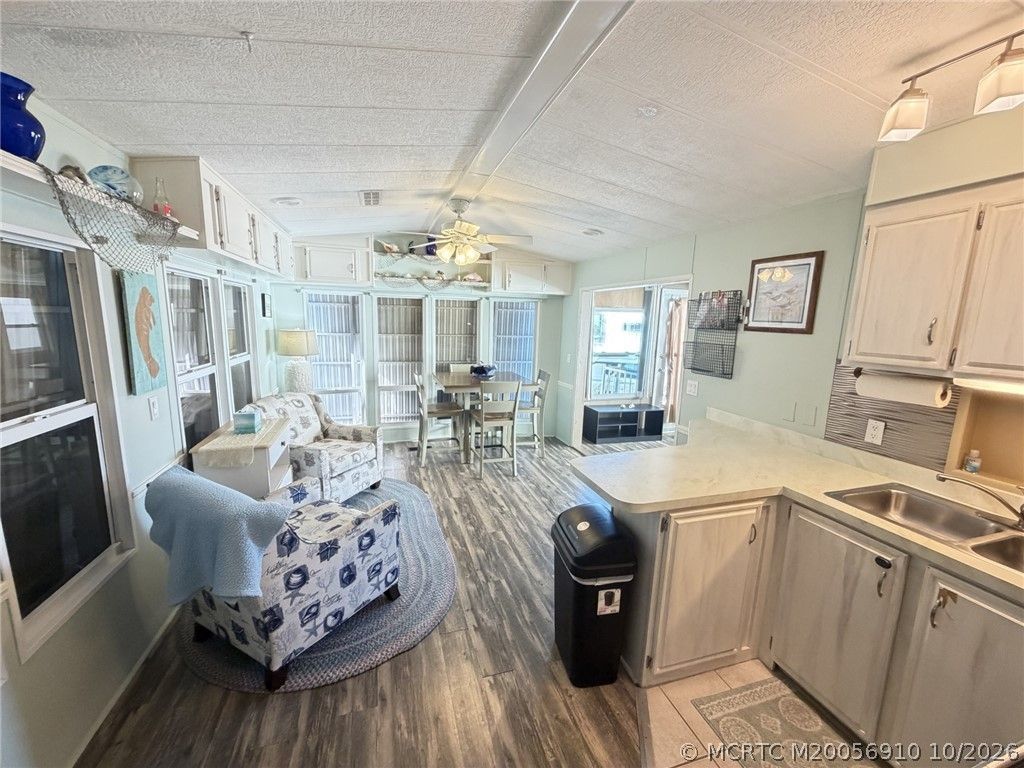 185 Nettles Boulevard , Jensen Beach, FL 34957 Photo