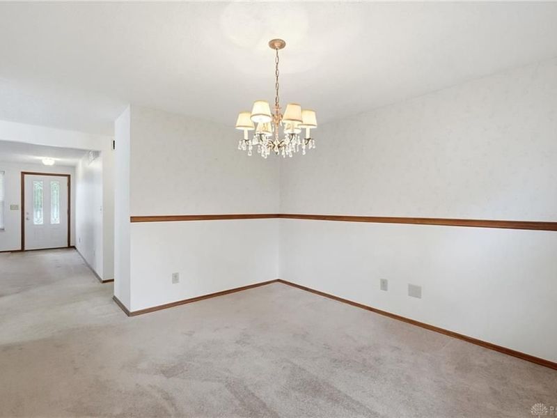 7600 Rainview Court, Dayton, OH 45424 Photo 12