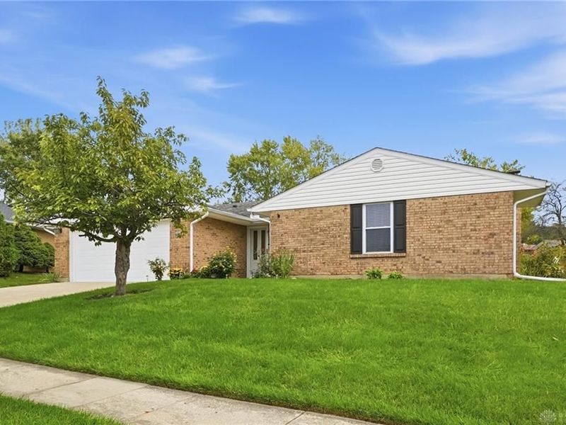 7600 Rainview Court, Dayton, OH 45424 Photo 2