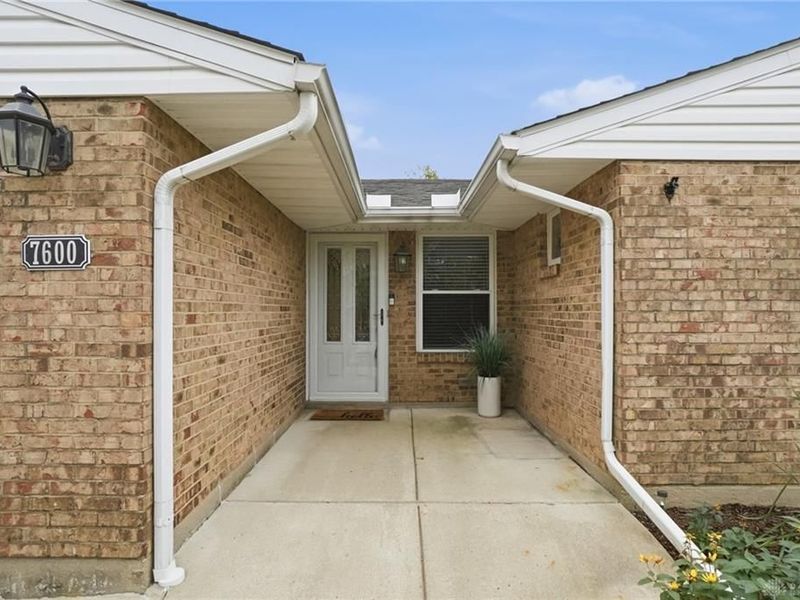 7600 Rainview Court, Dayton, OH 45424 Photo 6