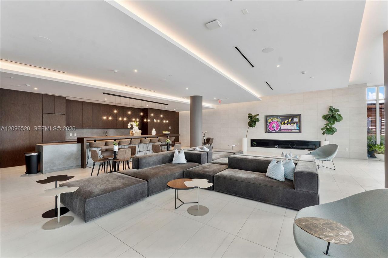 3900 Biscayne Blvd , Unit S-702, Miami, FL 33137 Photo
