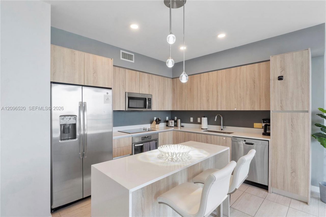 3900 Biscayne Blvd , Unit S-702, Miami, FL 33137 Photo