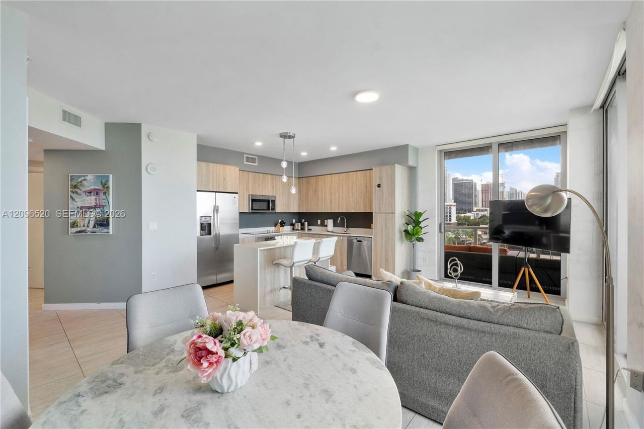 3900 Biscayne Blvd , Unit S-702, Miami, FL 33137 Photo